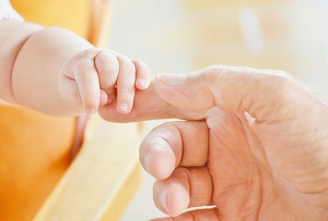 bağlanma anne bebek ilişkisi